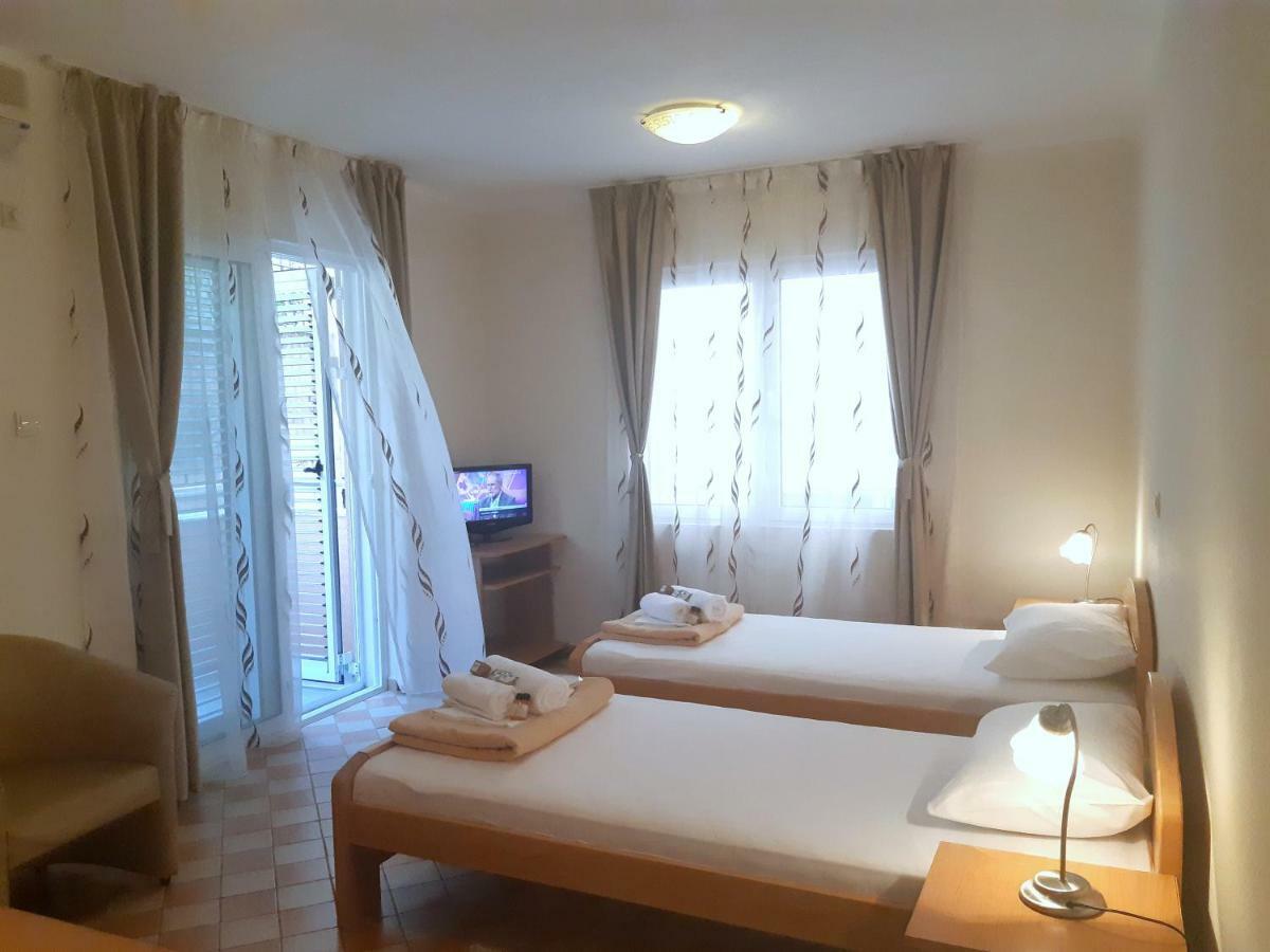 Garni Hotel Koral Budva Room photo